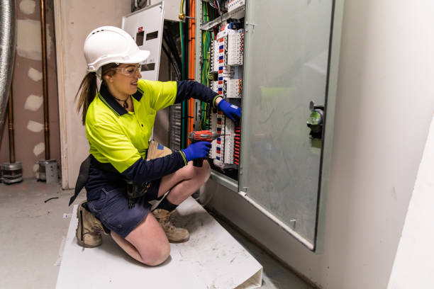 Best Licensed Electrician  in New Kingman Butler, AZ